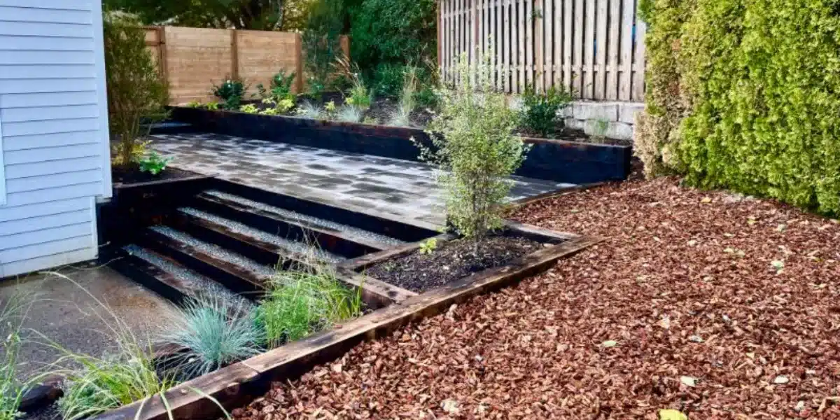 mulch maintenance